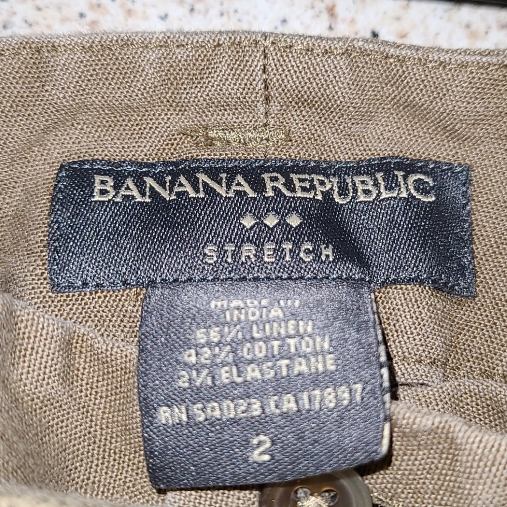 EUC Banana Republic Mini Skirt - Picture 4 of 4